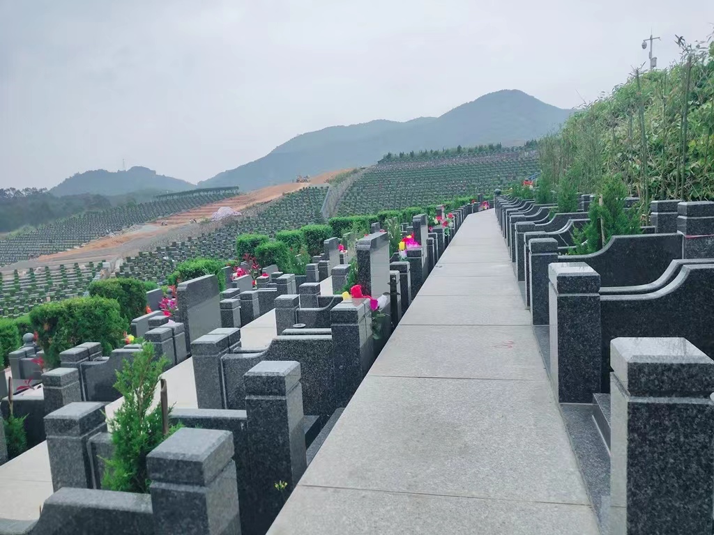 天堂陵园墓区 (14).jpg