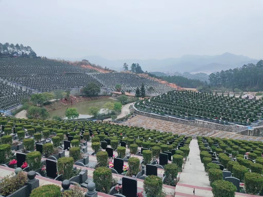 天堂陵园09