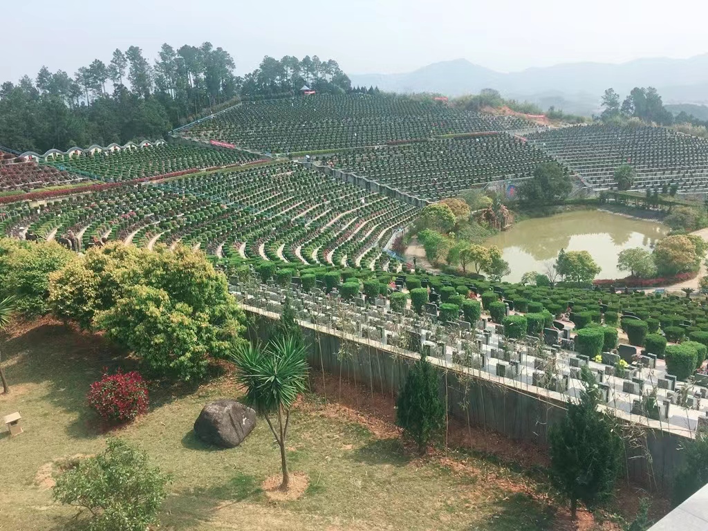 天堂陵园01